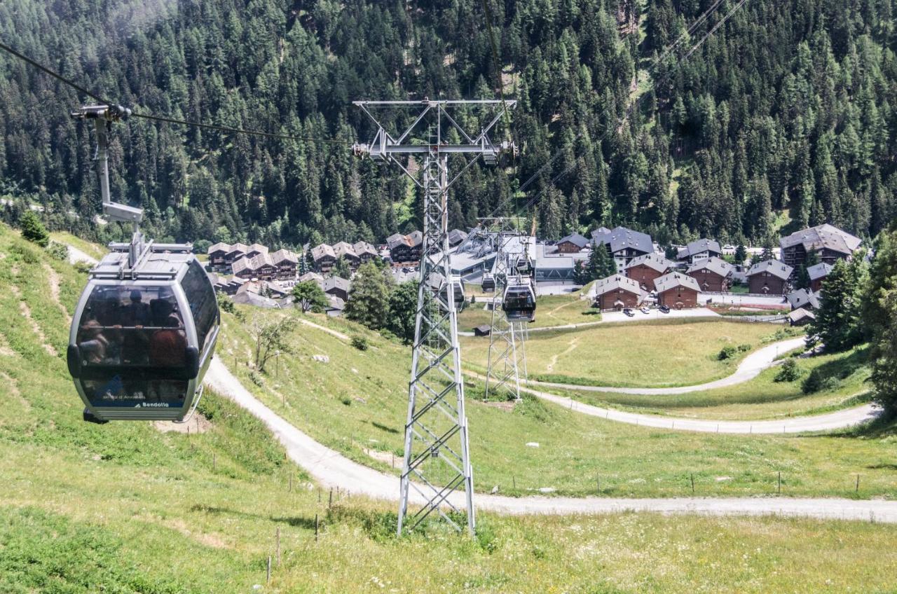 Hotel Alpina - Swiss Ski & Bike Lodge Grimentz Exterior photo